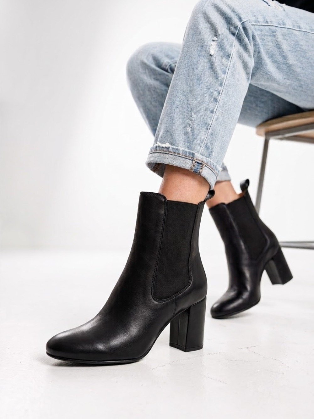 L’Intervalle black leather Chelsea calf ankle boots with heel - size 38 (US 8)